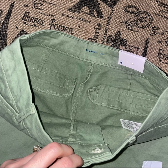 Old Navy NWT! Pixie Olive Green Chino Short Size 2 - Picture 7 of 12